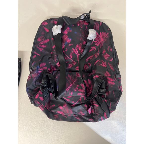 New nwt Tumi just in case backpack printed floral  purple black travel emergency - Picture 8 of 9